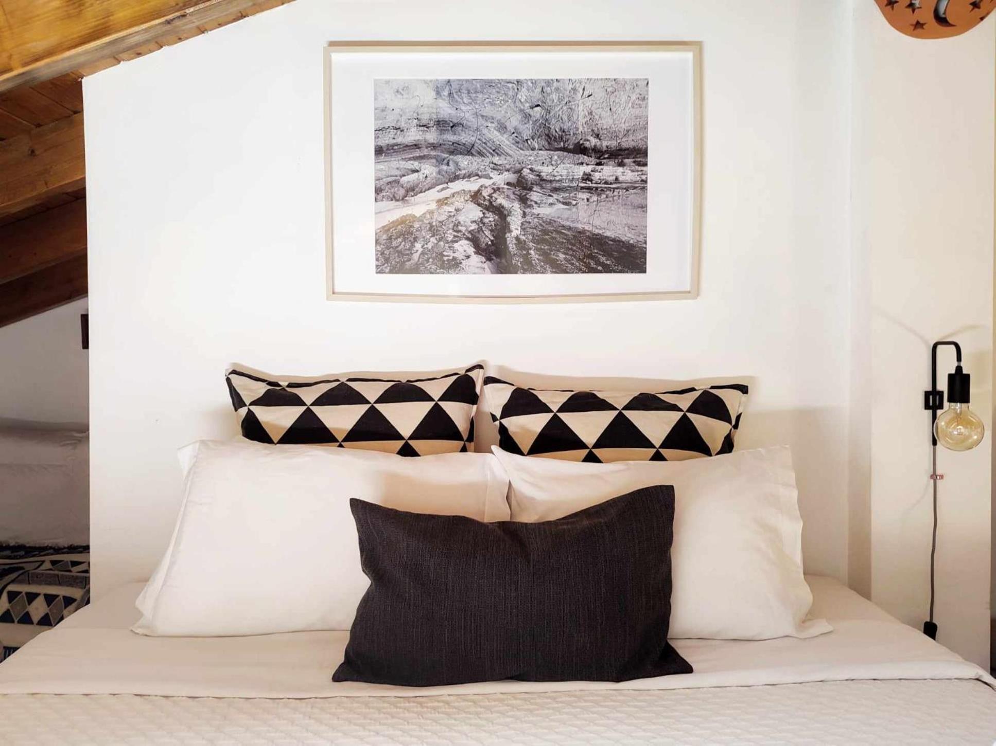 Homestay Attic Private Bedroom Алжезур Экстерьер фото